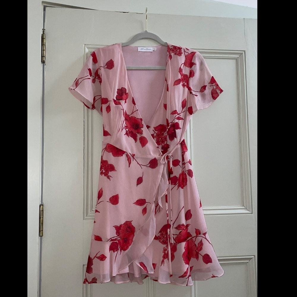 Pink Floral Dress // All In Favor 🌸🌺